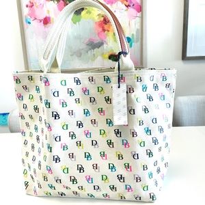 NWT Dooney and Bourke tote bag